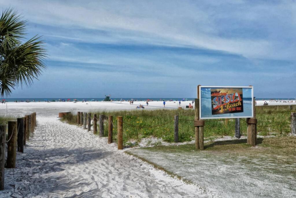 Siesta Key Village-Suite #4: A Block To The Beach! Sarasota Zewnętrze zdjęcie